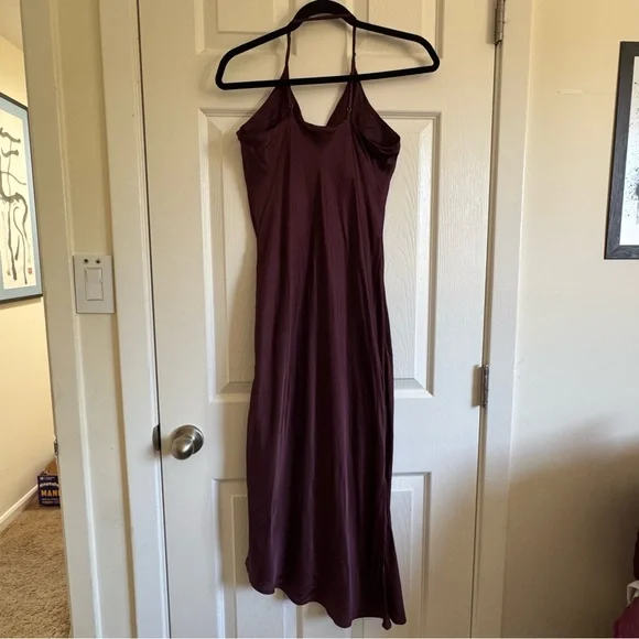Elegant Burgundy Satin Dress Size large asymmetrical - Picture 6 of 6